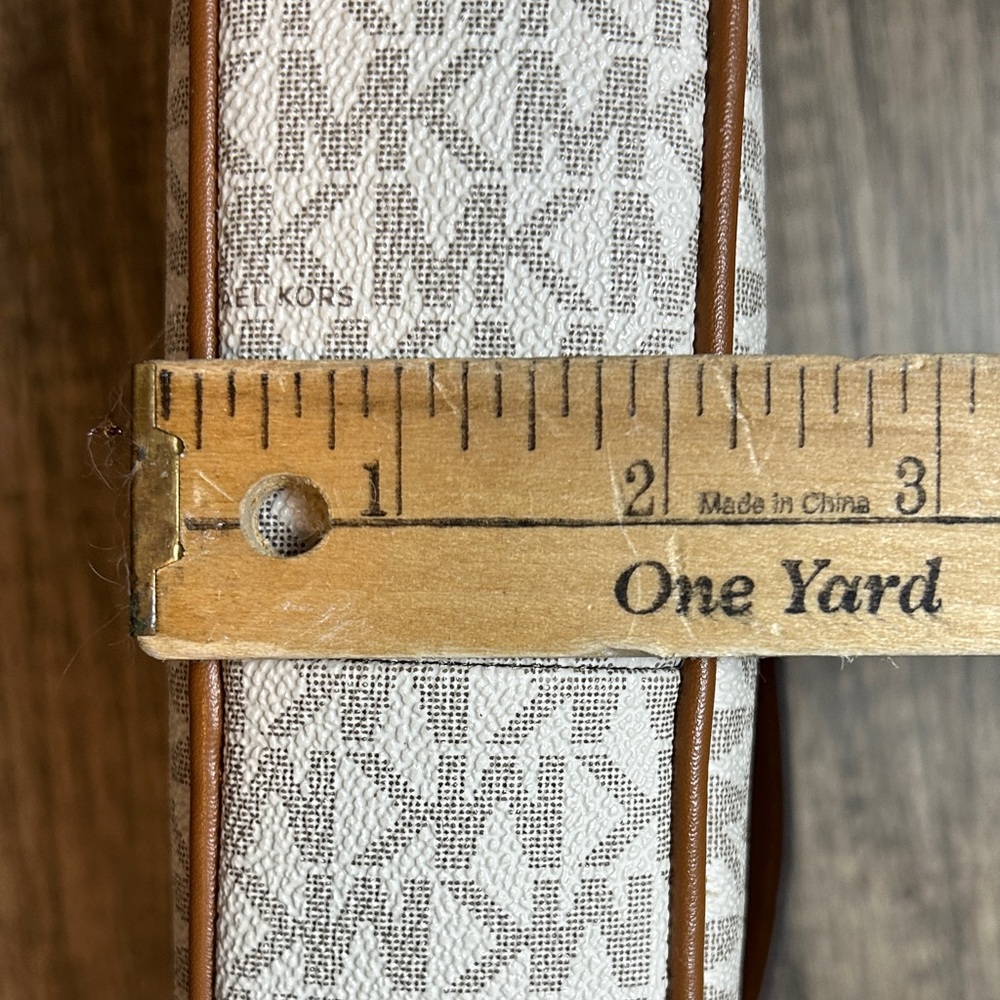NWOT Michael Kors White and Brown Signature Crossbody Bag - Picture 14 of 14